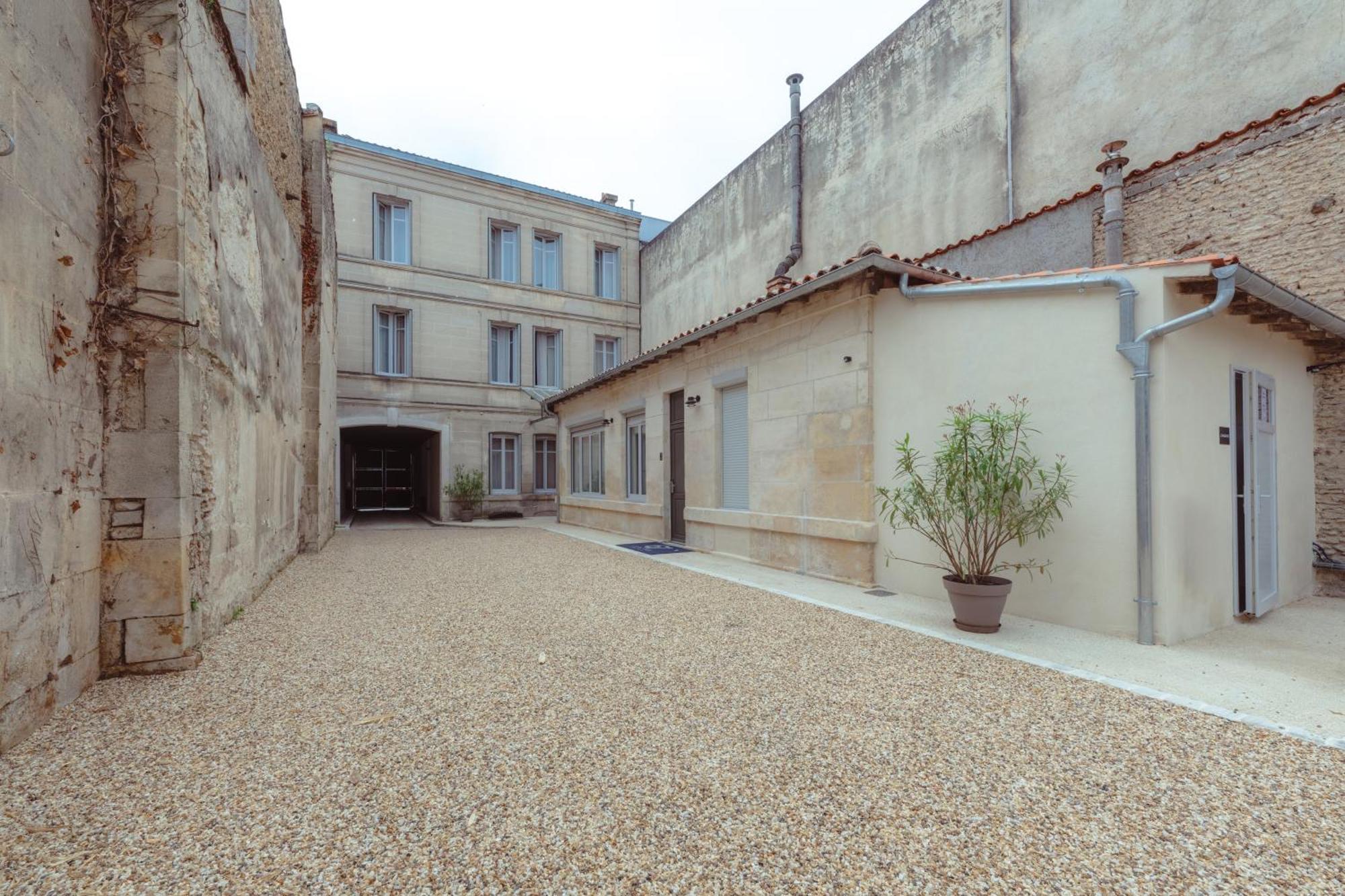 Apartamento 67 Victor Hugo Cognac Exterior foto